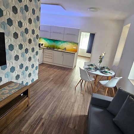 Menta Holiday Home باداتشونيتوماي المظهر الخارجي الصورة