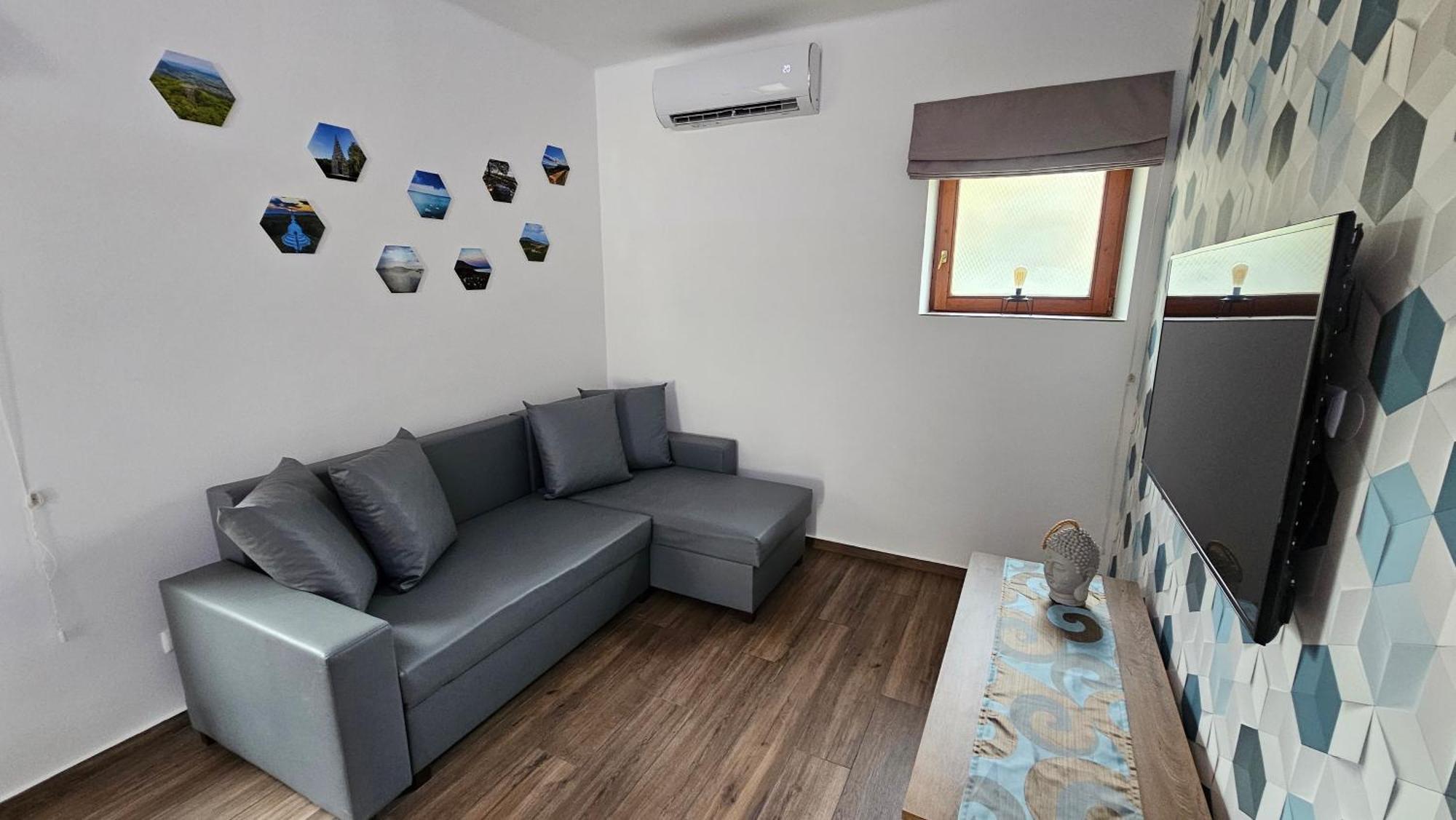 Menta Holiday Home باداتشونيتوماي المظهر الخارجي الصورة