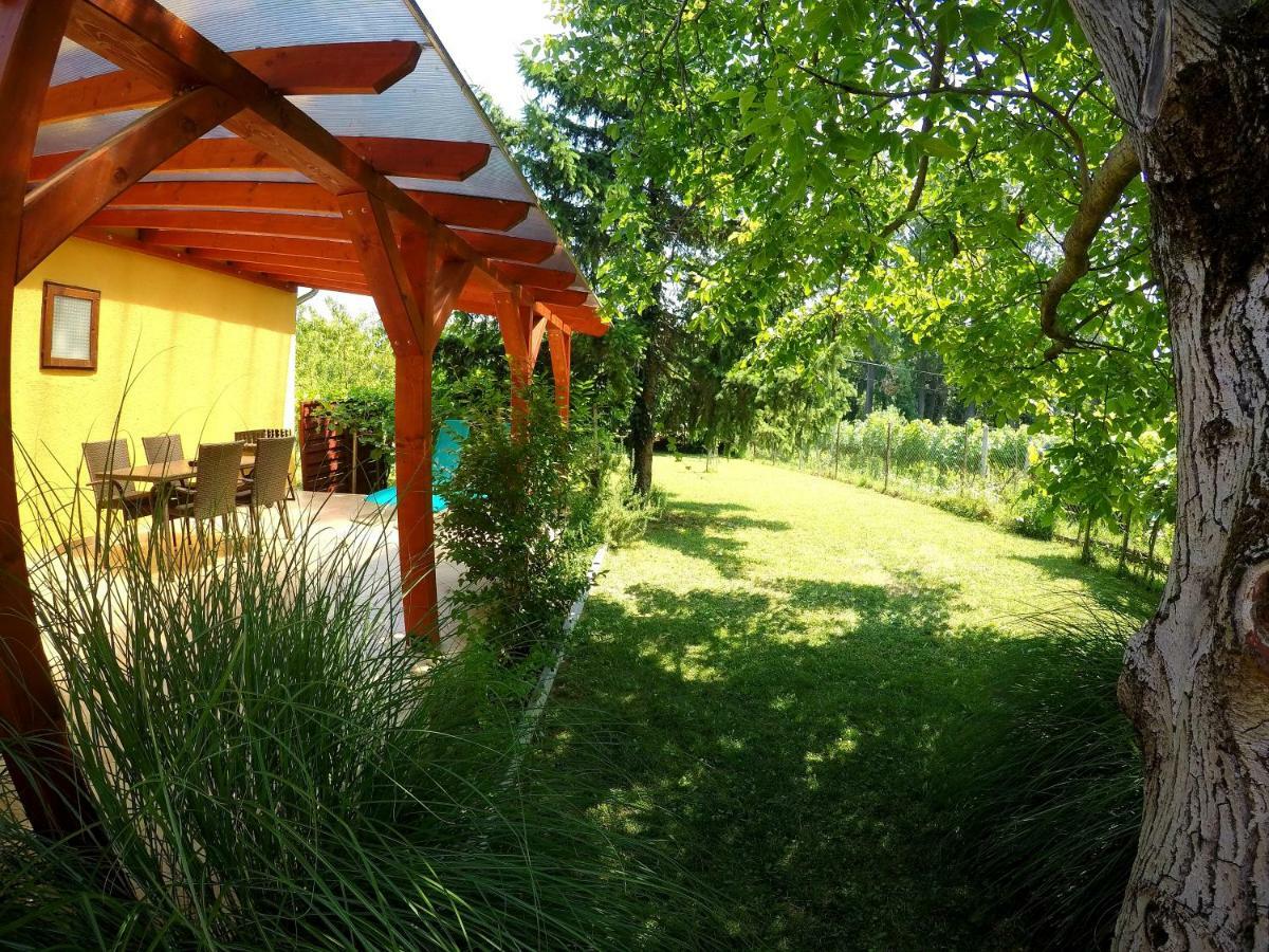 Menta Holiday Home باداتشونيتوماي المظهر الخارجي الصورة